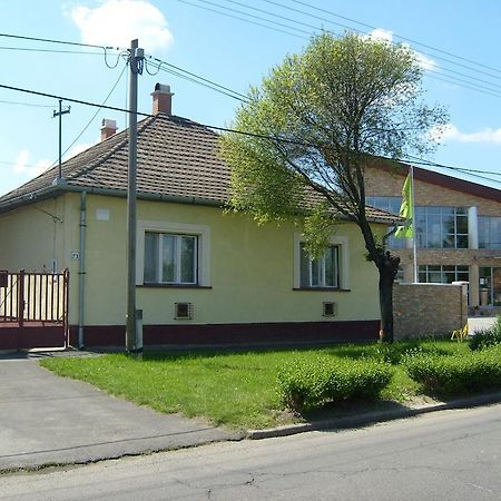 Tóth Magánszállás Hajdúszoboszló Exterior foto
