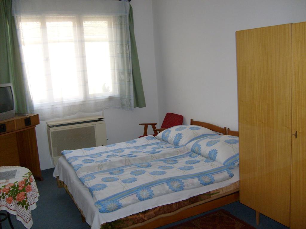 Tóth Magánszállás Hajdúszoboszló Quarto foto